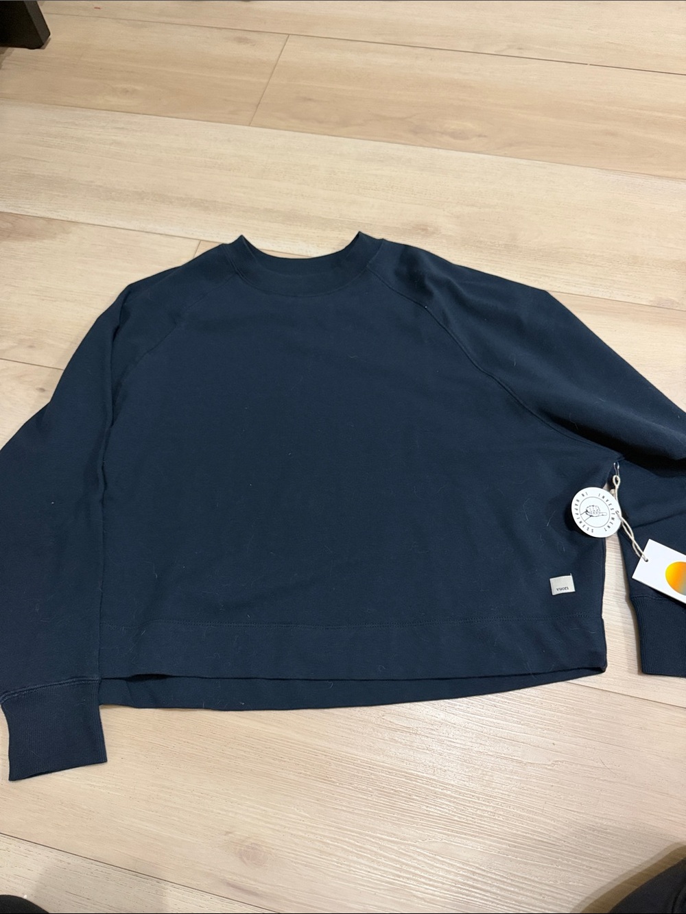 Vuori Navy Cropped Crewneck Sweatshirt size xs